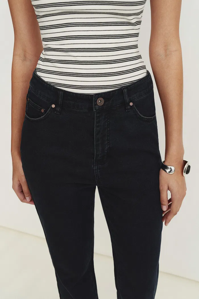 8683-cathy-turkish-bell-bottom-jeans-in-stretch-turkish-denim-1.webp