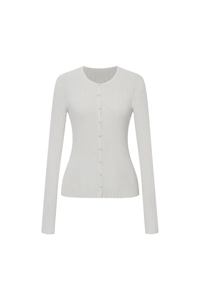 8693-emma-white-fitted-cardigan-in-cotton-blend-yarn-knit-1.webp