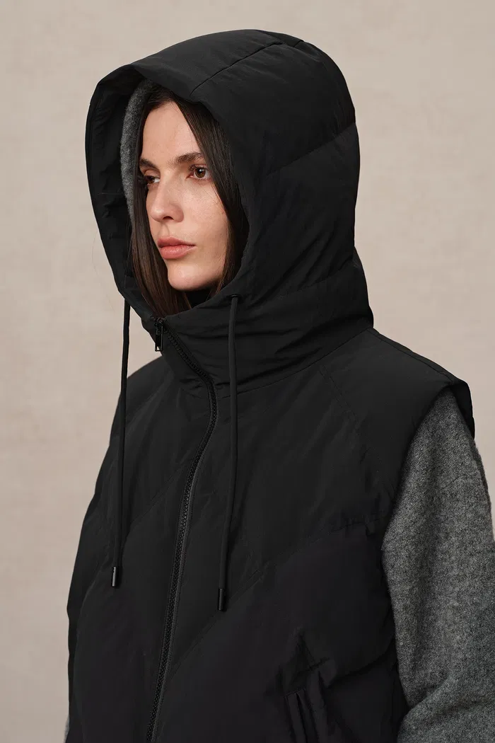 8735-bessy-white-goose-down-hooded-vest-1.webp