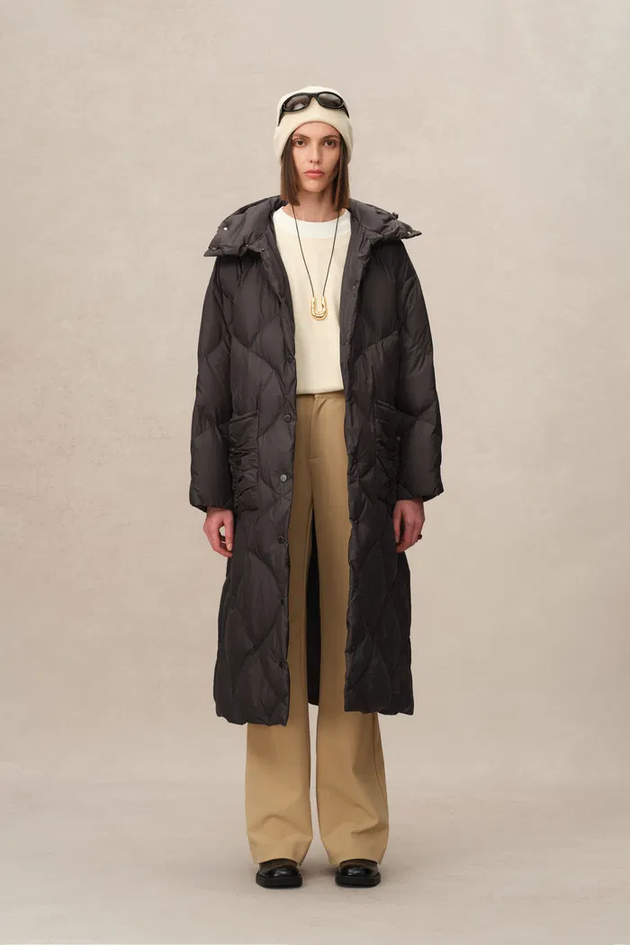 8751-lyse-water-repellent-long-quilted-duck-down-puffer-jacket-in-high-density-fabric-1.webp