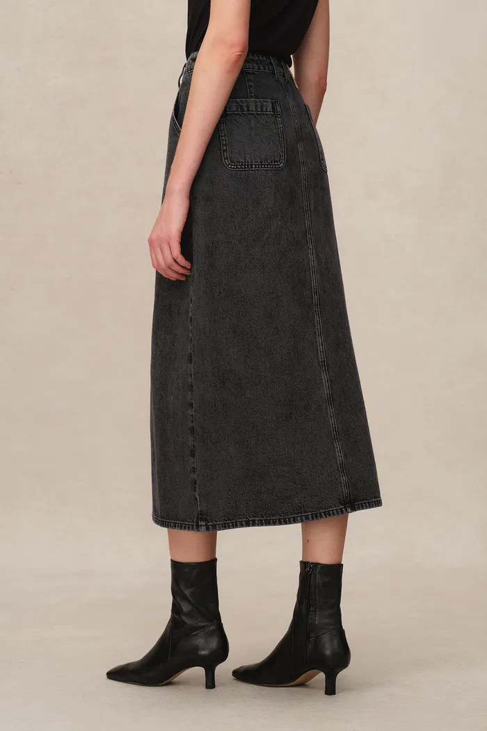 8759-raquel-front-slit-denim-maxi-skirt-in-cotton-denim-1.webp