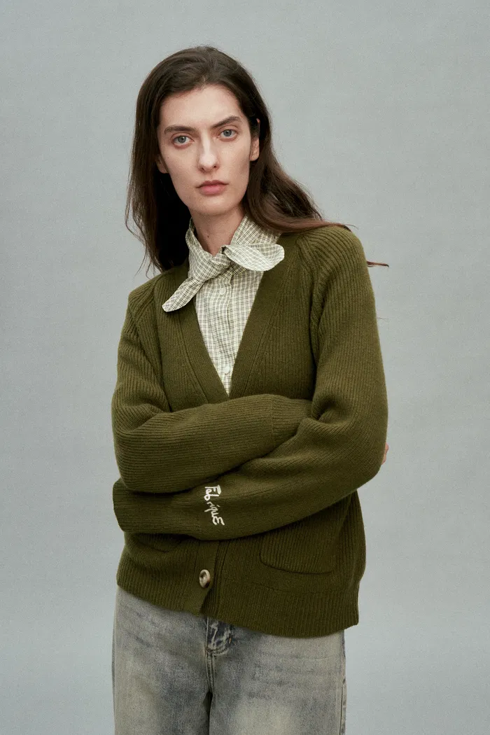 8799-sofia-double-pocket-cardigan-in-merino-cashmere-blend-knit-1.webp