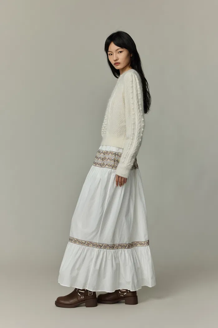 8840-eliza-cable-sweater-in-mohair-knit-1.webp