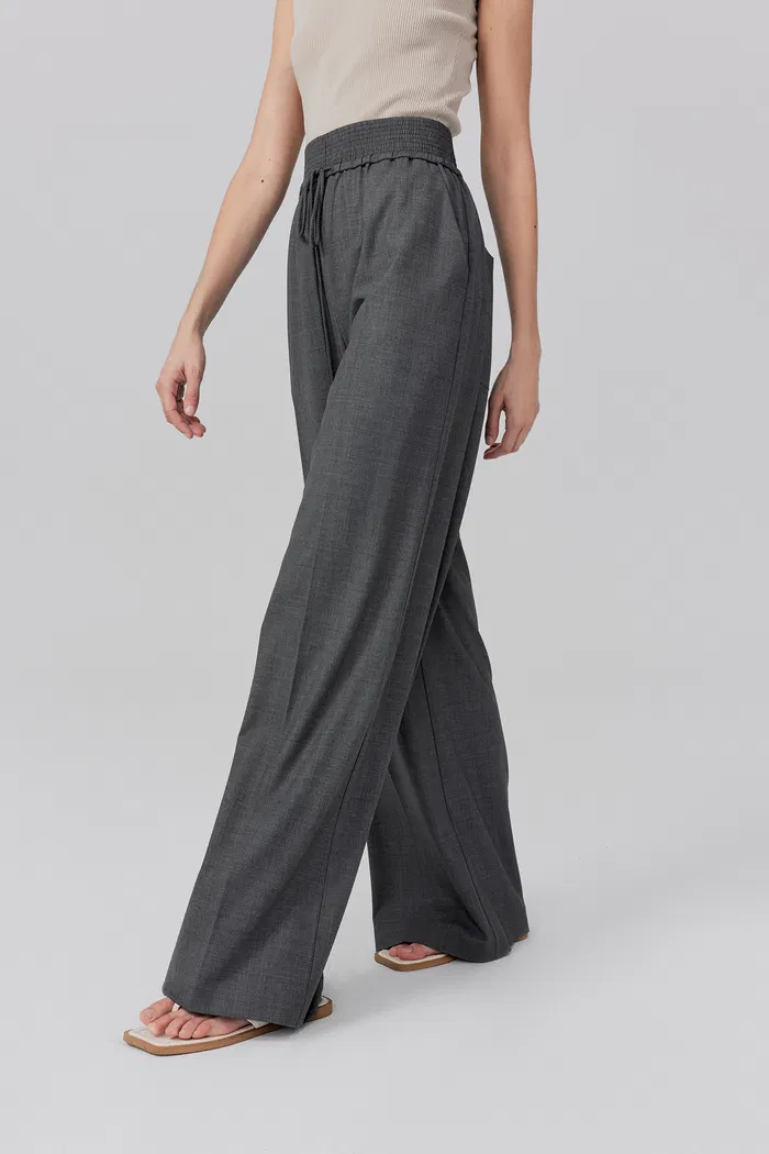8936-cl-on-trousers-in-semi-worsted-wool-1.webp