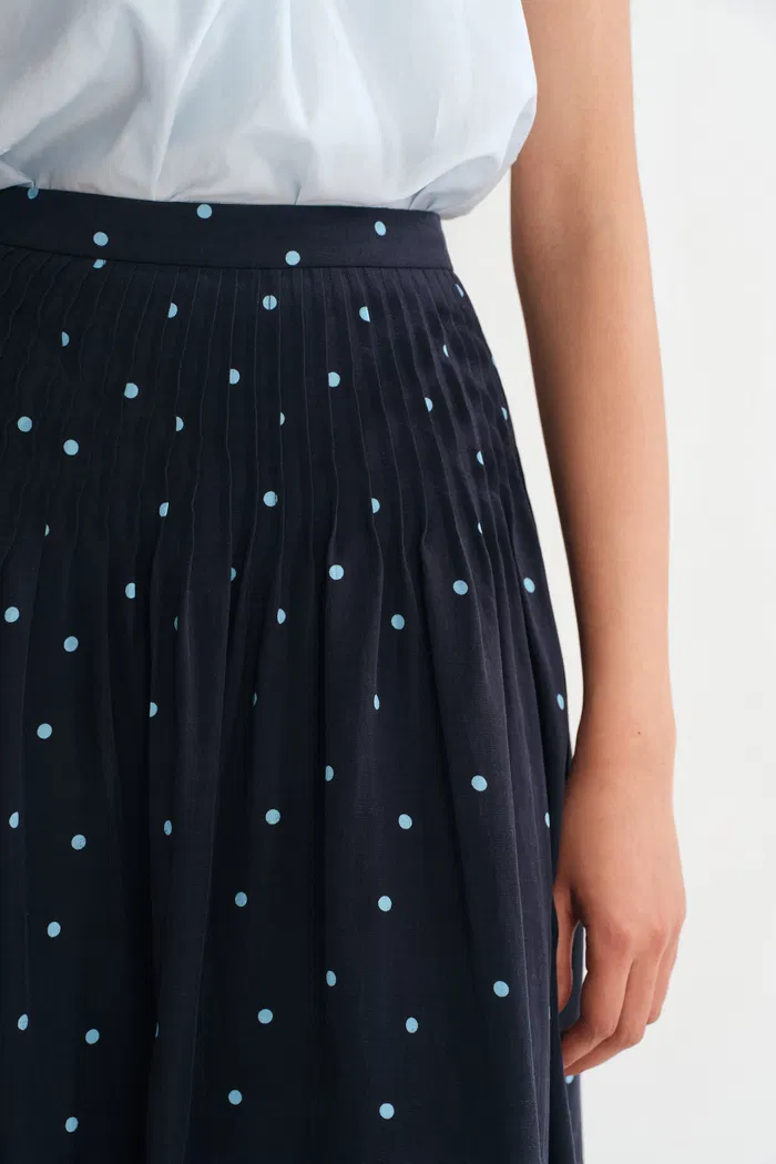 8980-ellie-polka-dot-cami-top-and-skirt-matching-set-in-linen-blend-1.webp
