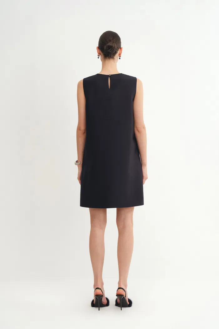 9022-zhen-ribbon-embroidery-short-sleeveless-dress-in-silk-wool-satin-1.webp