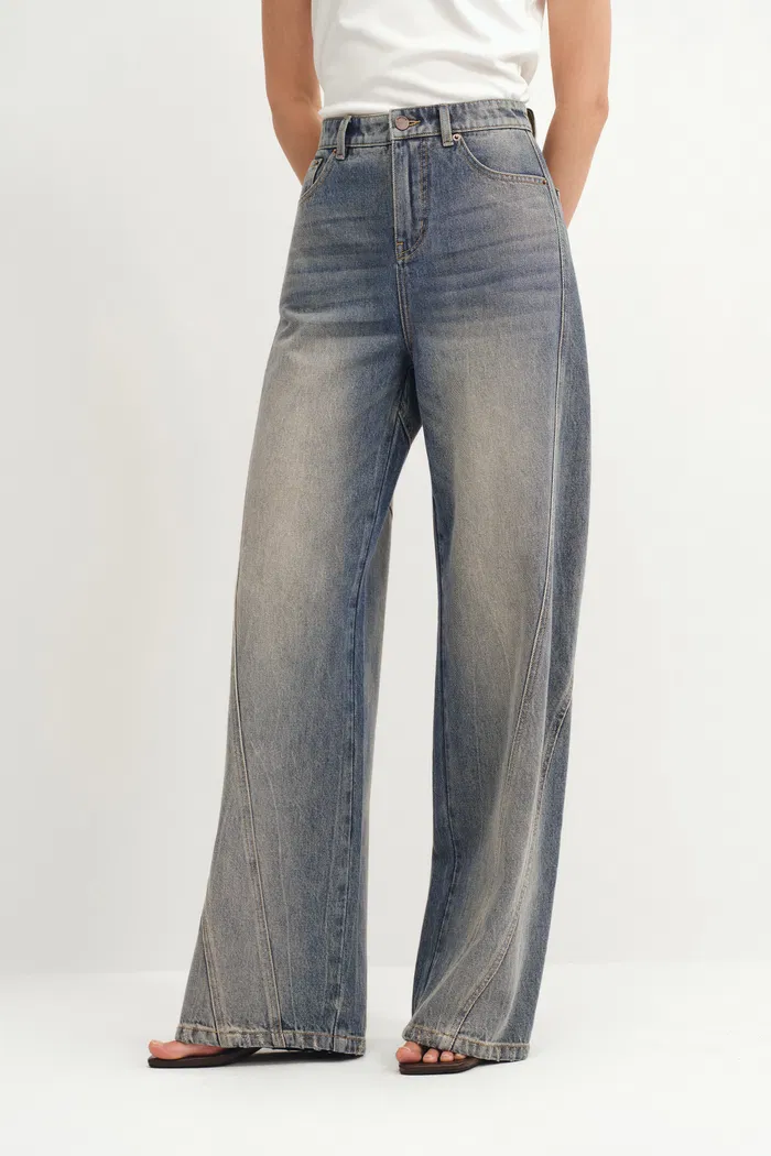 Zeki Baggy Barrel Leg Jeans in Cotton Denim