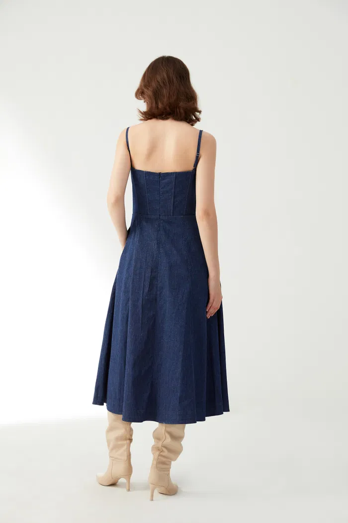 9172-marilyn-dress-in-cotton-denim-1.webp