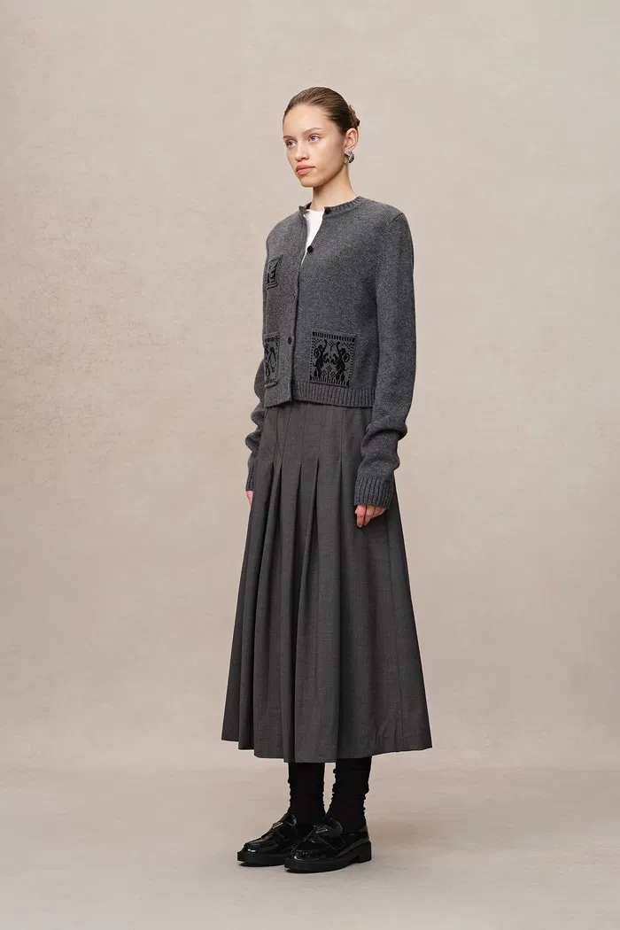 9202-galop-jacquard-cardigan-in-merino-cashmere-knit-1.webp