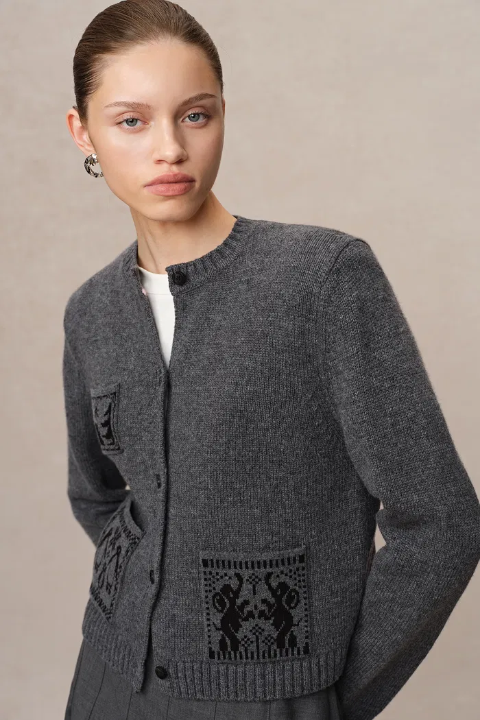 9202-galop-jacquard-cardigan-in-merino-cashmere-knit-1.webp
