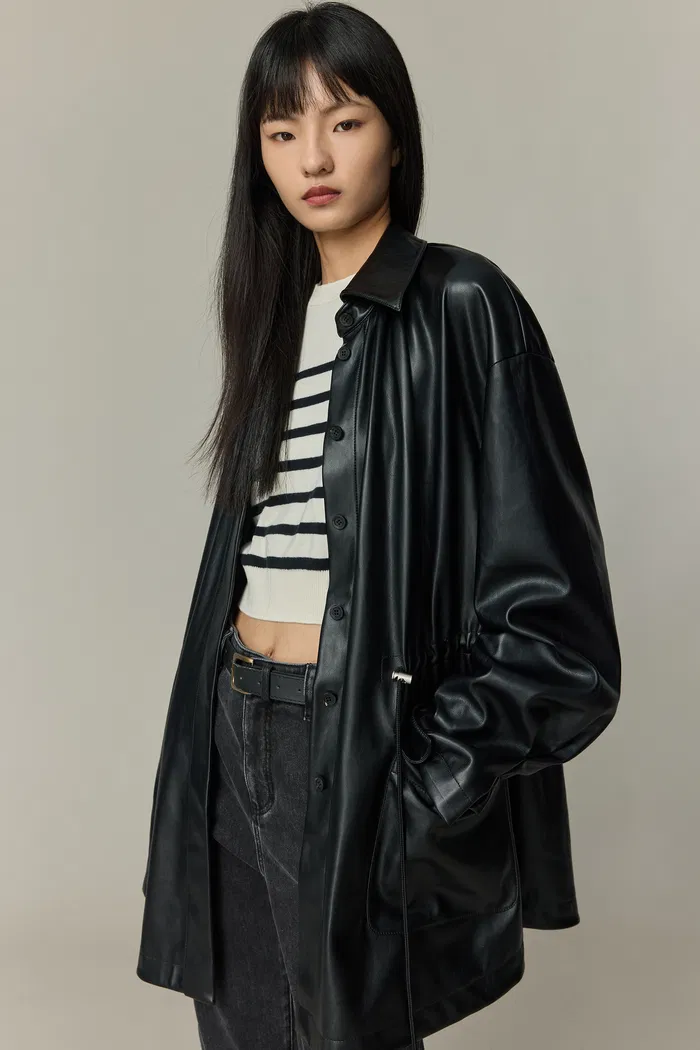 9260-field-oversized-shirt-in-vegan-leather-1.webp