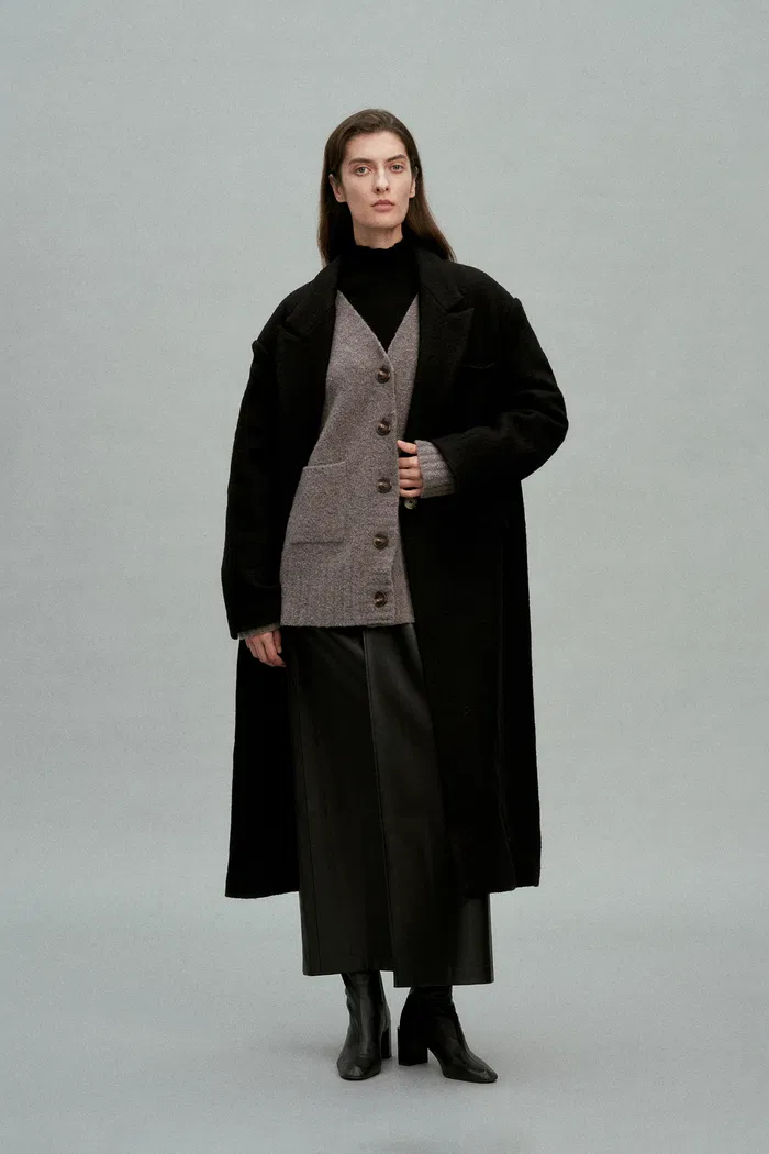 9296-hiroko-oversized-cardigan-in-wool-boucl-knit-1.webp