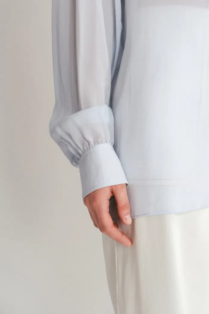 930-sini-ruffle-shirt-in-silk-canton-crepe-1.webp