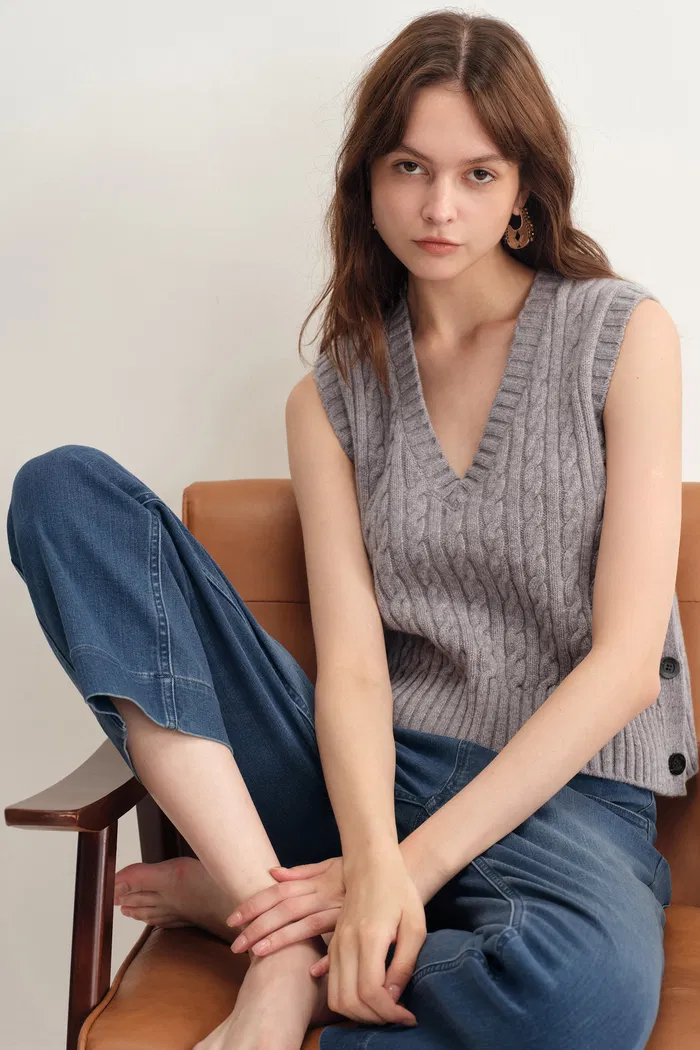 938-winnie-v-neck-sleeveless-top-in-merino-wool-cable-knit-1.webp