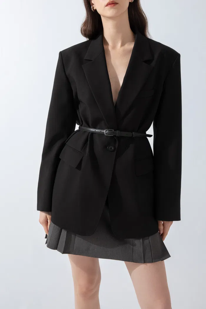 9385-bella-black-detachable-belt-blazer-in-viscose-blend-1.webp