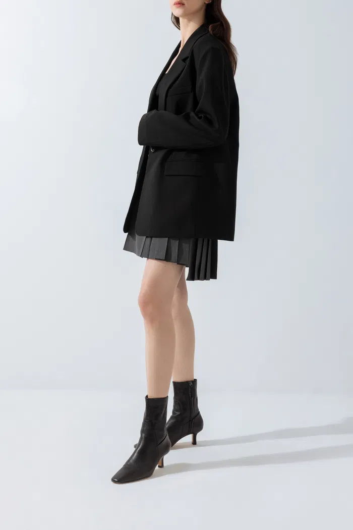 9385-bella-black-detachable-belt-blazer-in-viscose-blend-1.webp
