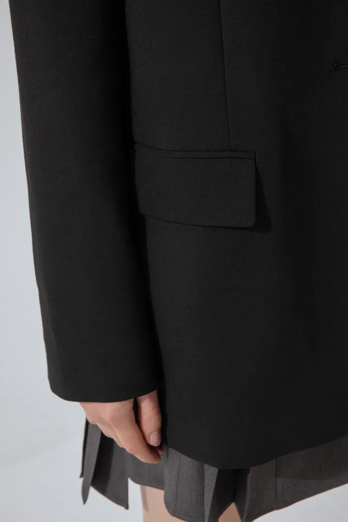 9385-bella-black-detachable-belt-blazer-in-viscose-blend-1.webp