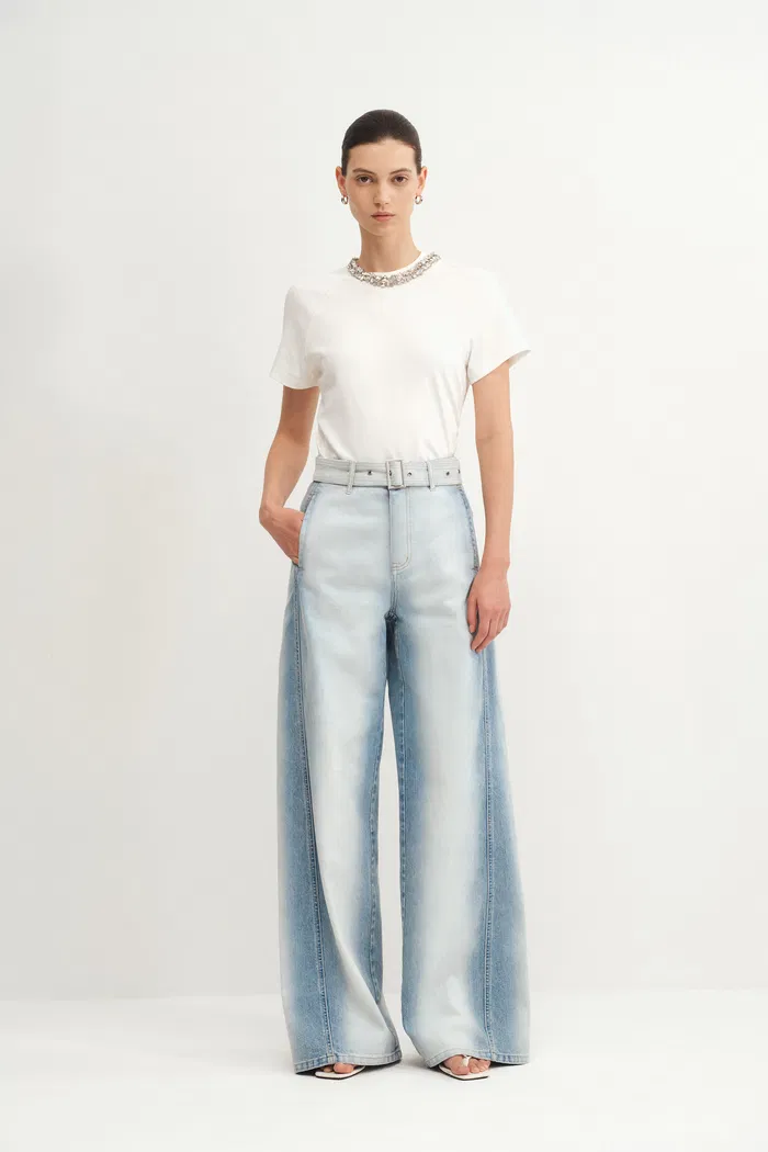 9415-paz-belted-gradient-washed-wide-leg-jeans-in-cotton-denim-1.webp