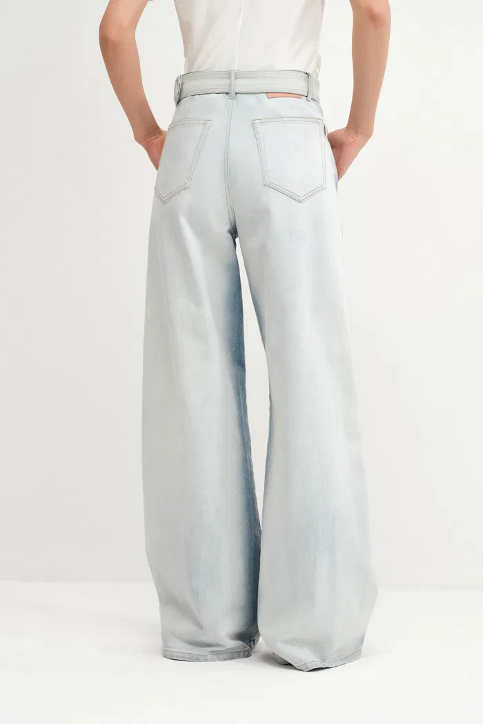 9415-paz-belted-gradient-washed-wide-leg-jeans-in-cotton-denim-1.webp