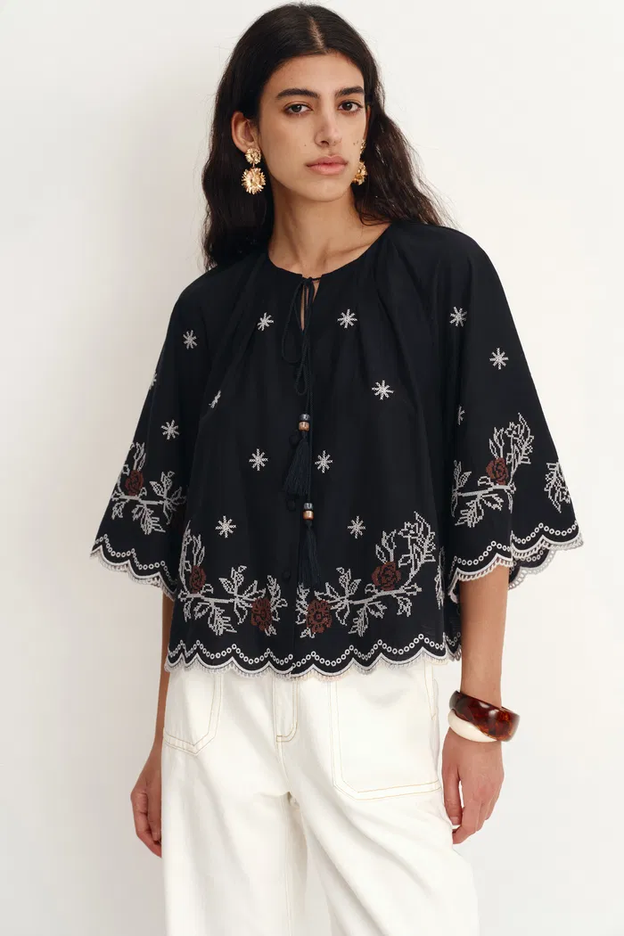 Thea Embroidered Scalloped Hem Blouse in Tencel-Linen Blend