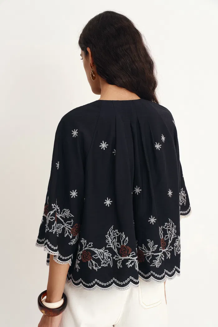 9449-thea-embroidered-scalloped-hem-blouse-in-tencel-linen-blend-1.webp