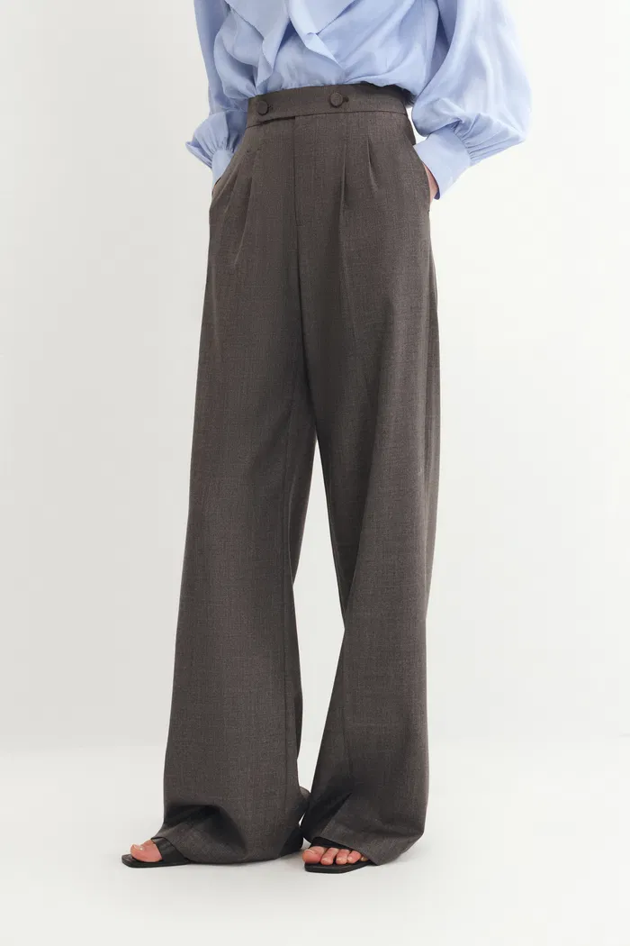 Paula Pleated Double Button Trousers in Wool-Silk Blend