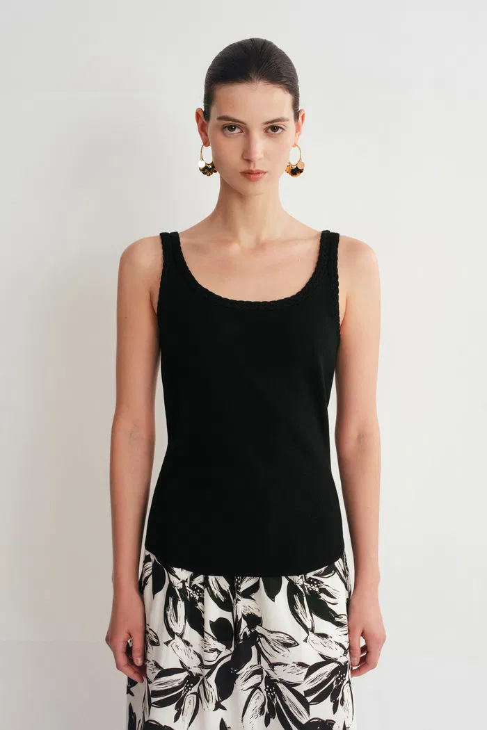 9581-dries-braided-black-tank-top-in-tencel-silk-knit-1.webp