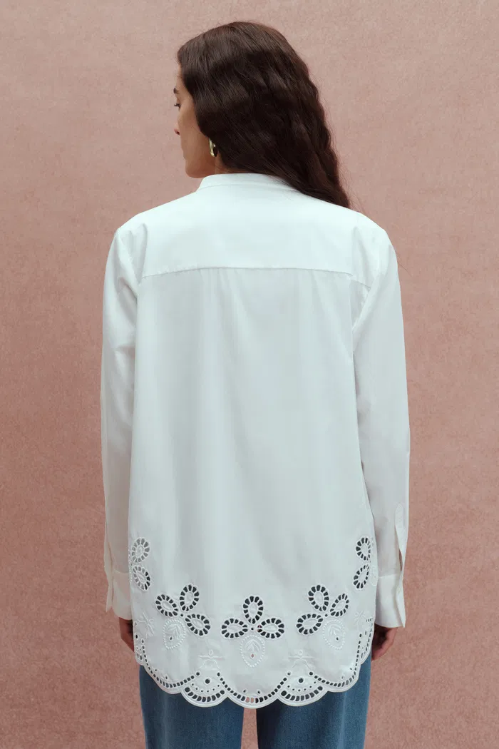 9595-jolanda-flora-openwork-embroidery-hem-shirt-in-premium-cotton-1.webp