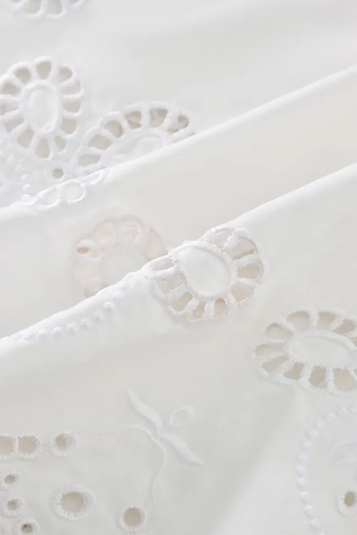 9595-jolanda-flora-openwork-embroidery-hem-shirt-in-premium-cotton-1.webp