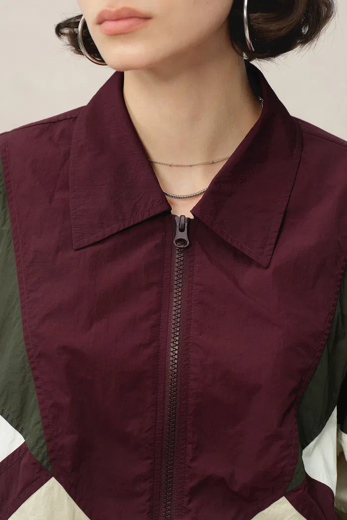 9645-trea-tracksuit-jacket-and-track-shorts-set-in-water-resistant-nylon-1.webp