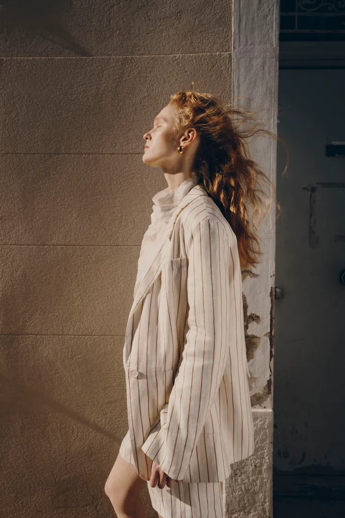 9688-blakeney-striped-suit-shorts-in-linen-1.webp