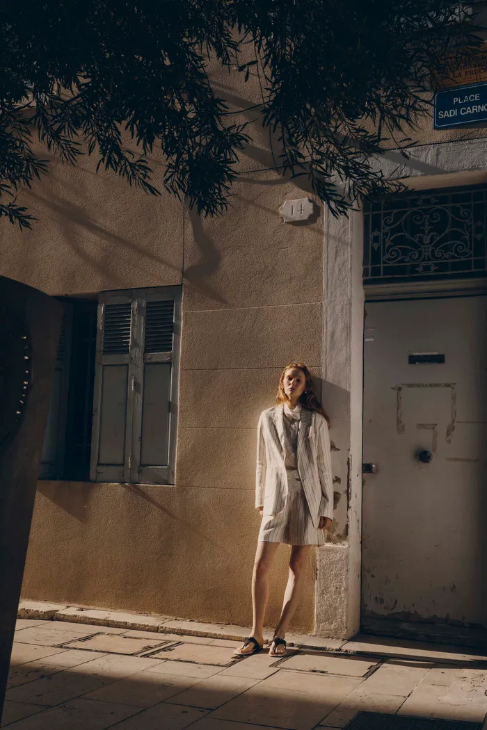 9688-blakeney-striped-suit-shorts-in-linen-1.webp