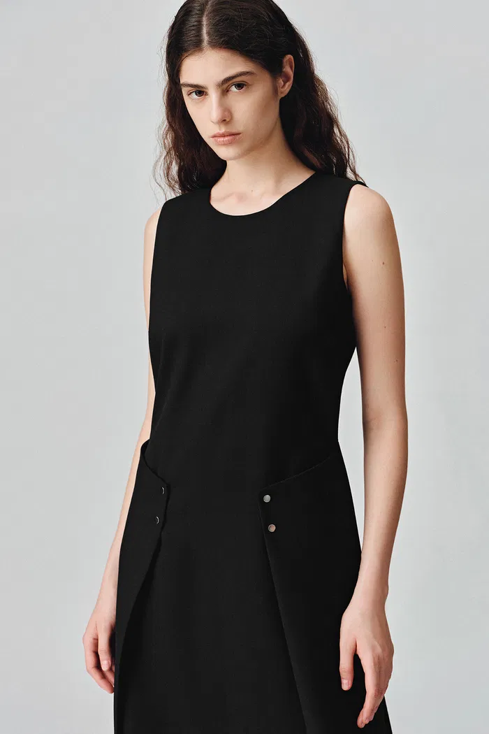 9708-zaha-pleated-a-line-midi-dress-in-wool-blend-1.webp
