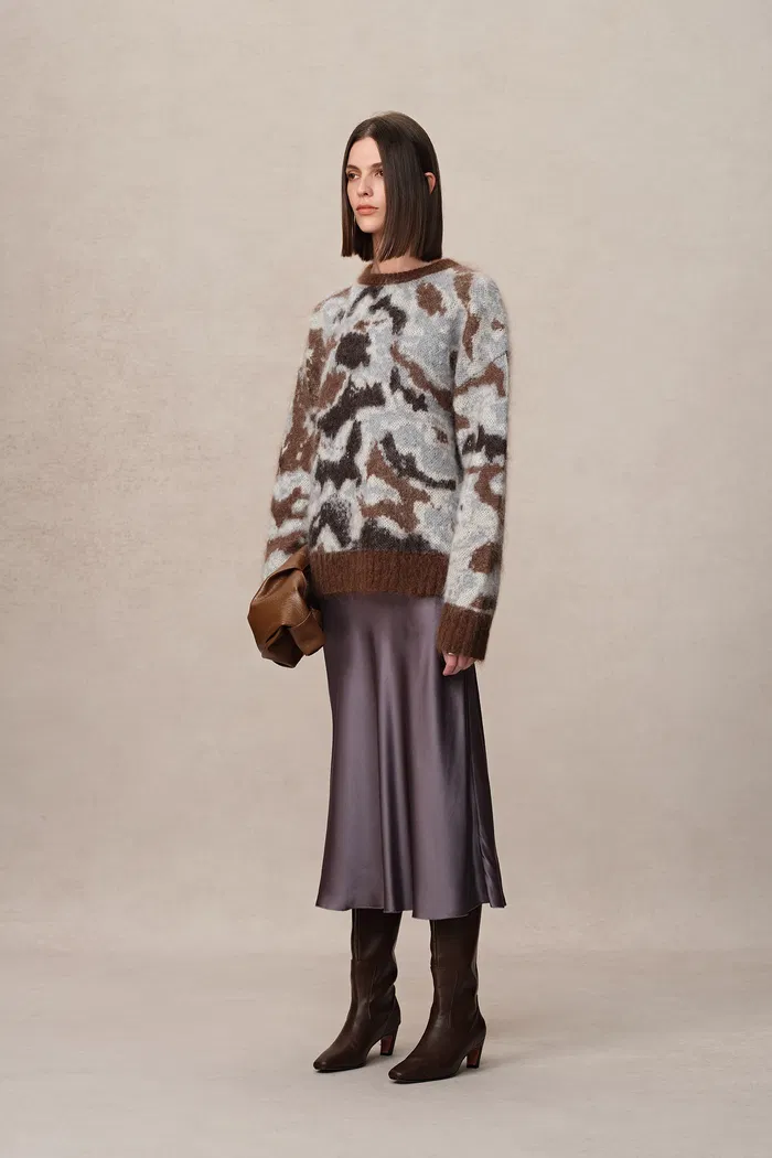 9740-fera-leopard-jacquard-sweater-in-kid-mohair-blend-knit-1.webp
