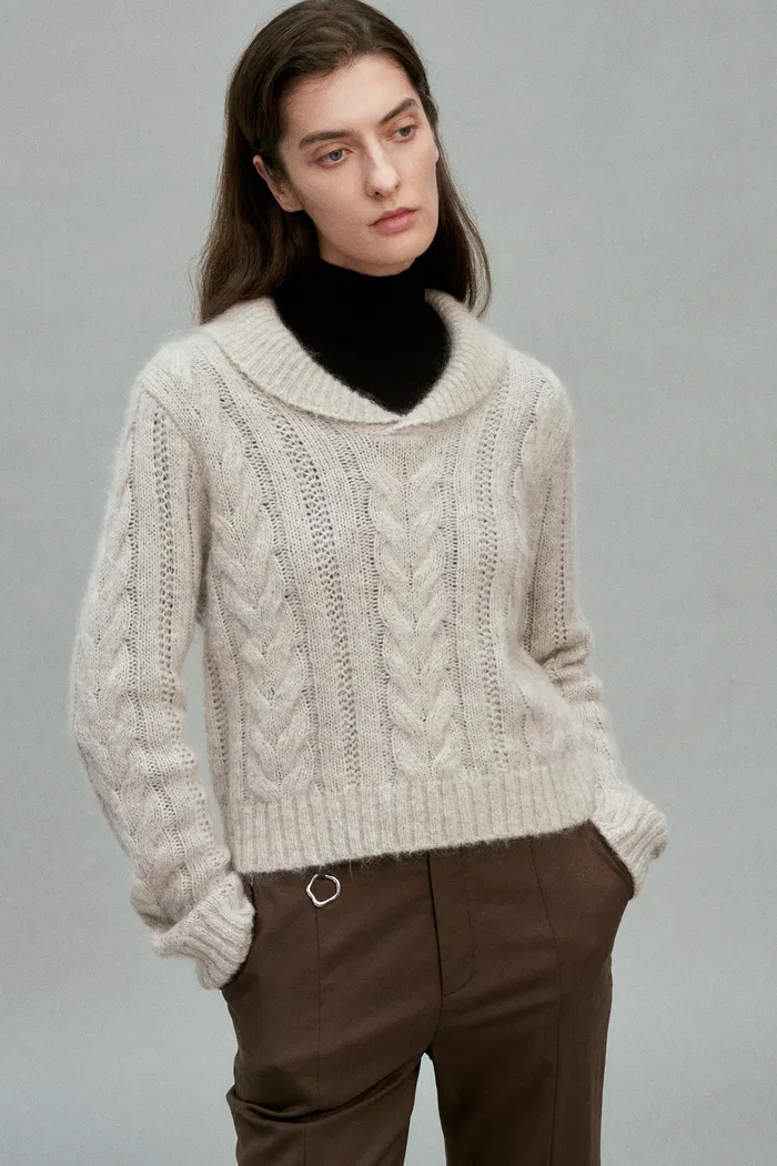 9756-moon-lapel-sweater-in-kid-mohair-wool-knit-1.webp