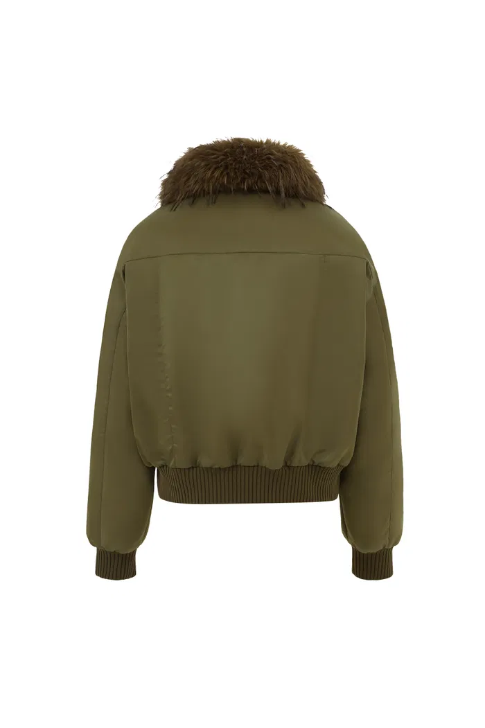 9762-pinsya-fur-collar-water-repellent-down-jacket-in-white-duck-down-1.webp