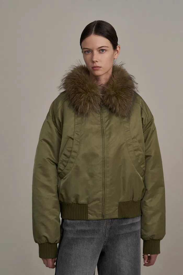 9762-pinsya-fur-collar-water-repellent-down-jacket-in-white-duck-down-1.webp