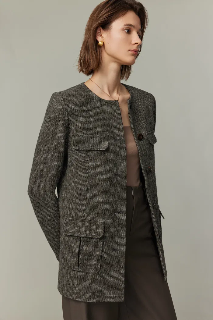 9820-lyudmila-safari-pockets-blazer-in-wool-herringbone-1.webp