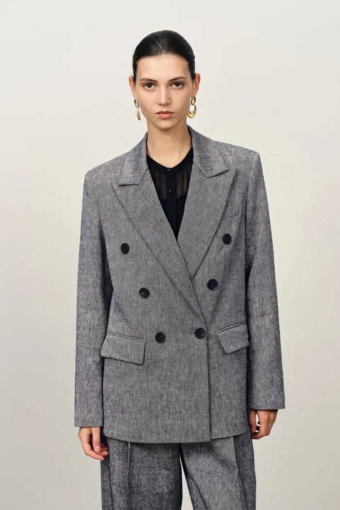 9932-lilian-sharp-lapel-straight-cut-blazer-in-merino-linen-blend-1.webp
