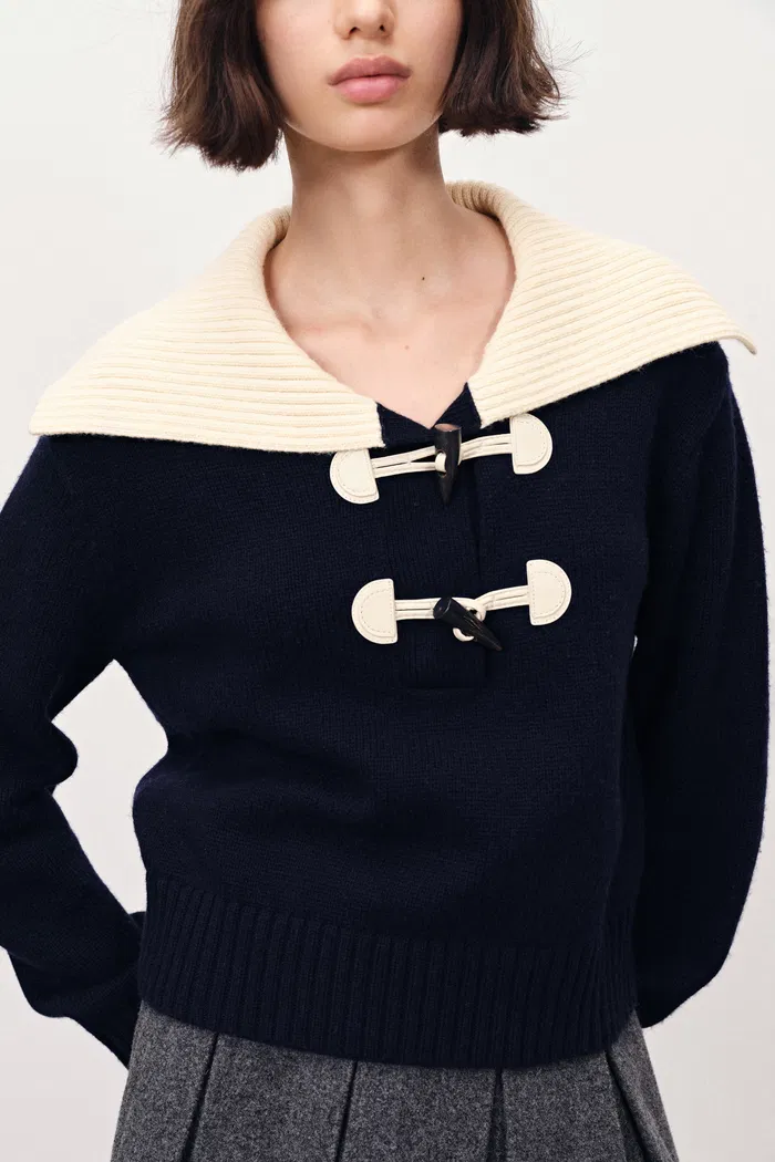 9952-lena-lapel-leather-duffle-sweater-in-chunky-merino-wool-1.webp